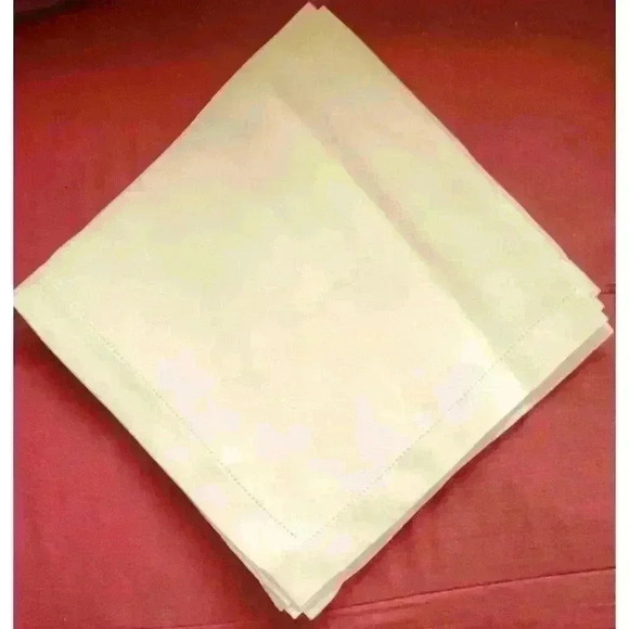 Set of 4 (each)-Linen Placemats and Dinner Napkins - Picture 4 of 5